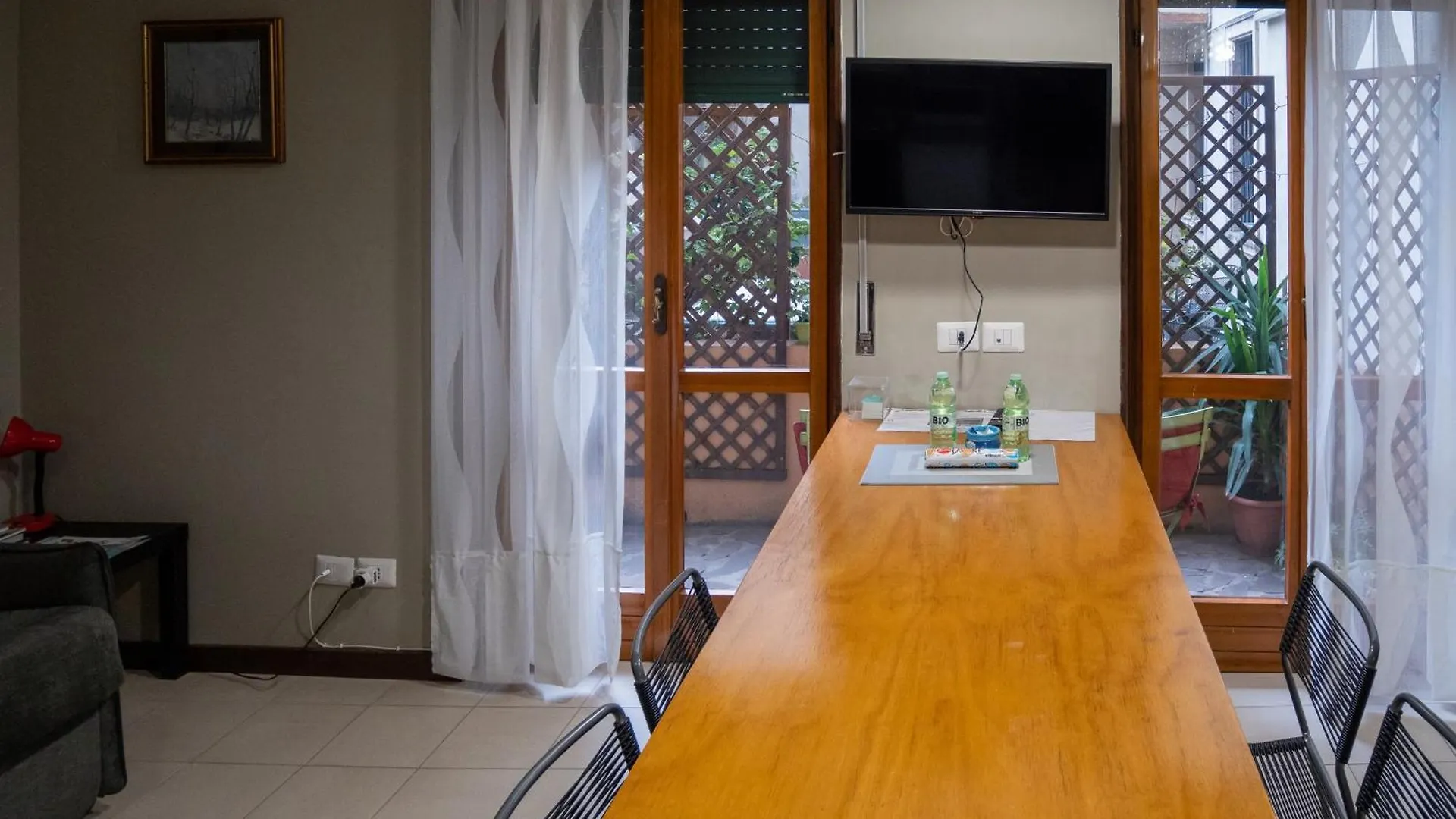 Chambers Short Rentals - Via Gezio Calini Brescia 0*,  Italia