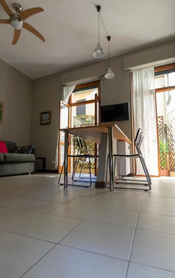 Chambers Short Rentals - Via Gezio Calini Brescia - 2 Studio Flats